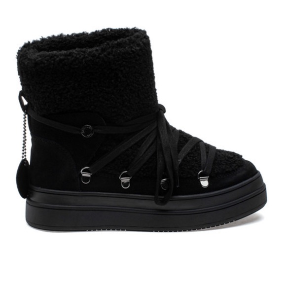 J/SLIDES BLACK SUEDE “Newbie” faux shearling waterproof Black Suede Boots Sz9 - Picture 2 of 9